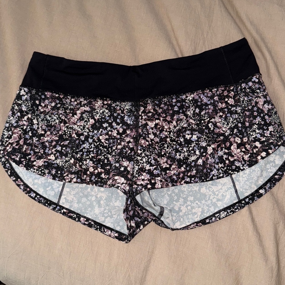 Lululemon Speed Up Short Updated Fit Floral Spritz Multi / Black size 6